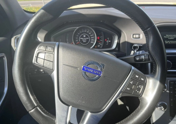 Volvo V60 cena 45900 przebieg: 280000, rok produkcji 2016 z Gościno małe 631
